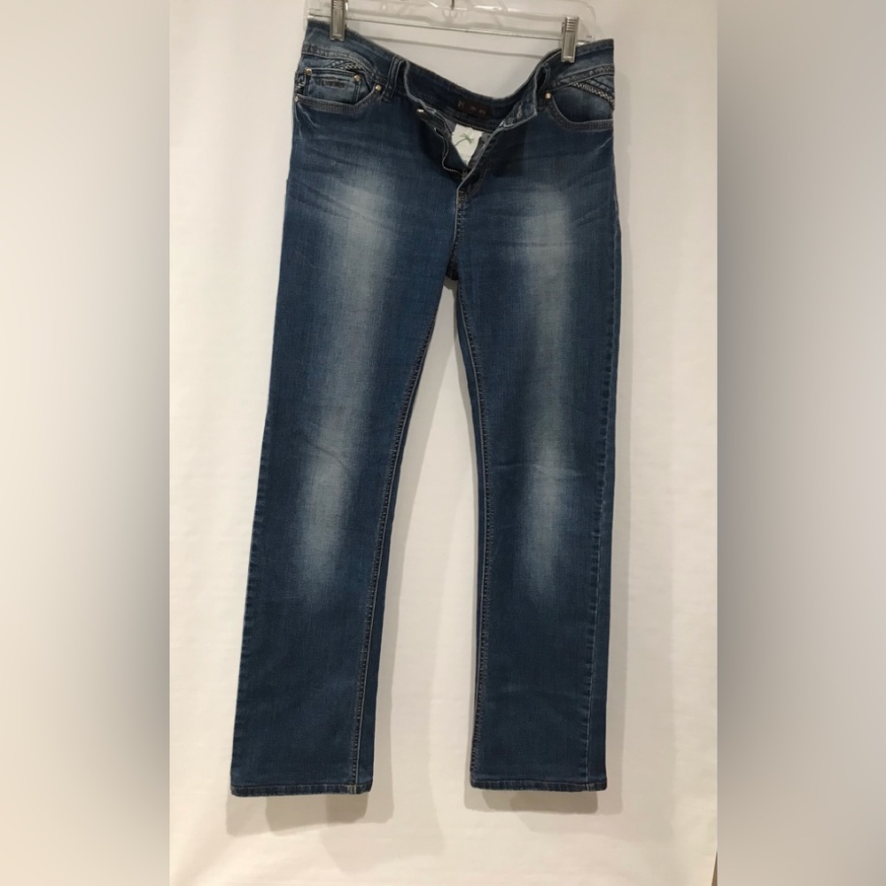 ❤️❤️CDK Woman’s Premium Denim Mid Rise Jeans, 36” waist/29.5” inseam